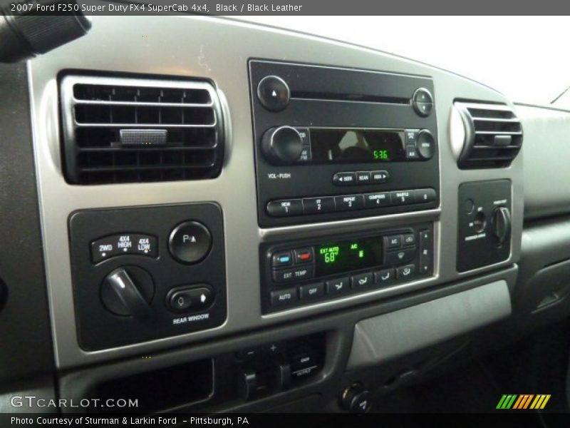Controls of 2007 F250 Super Duty FX4 SuperCab 4x4