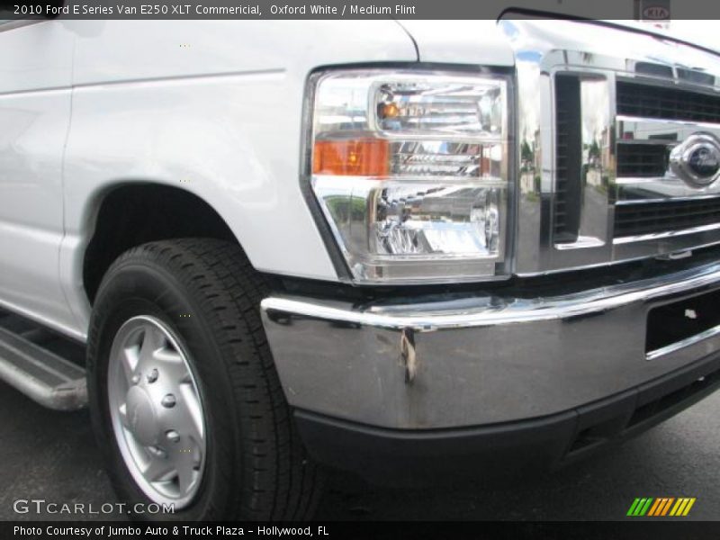 Oxford White / Medium Flint 2010 Ford E Series Van E250 XLT Commericial
