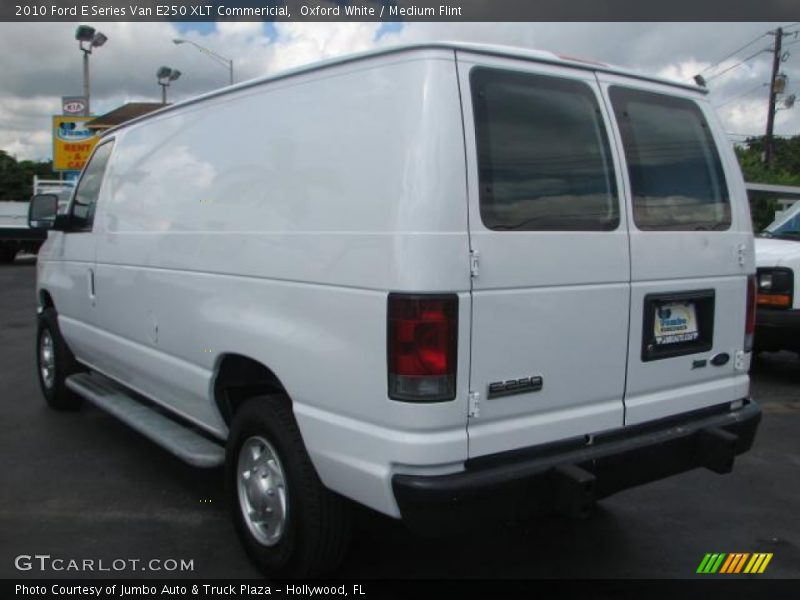 Oxford White / Medium Flint 2010 Ford E Series Van E250 XLT Commericial