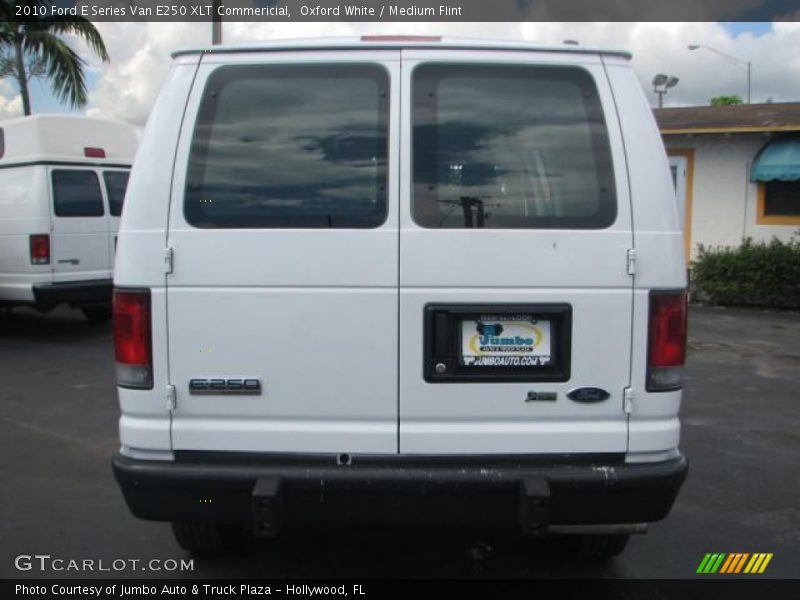 Oxford White / Medium Flint 2010 Ford E Series Van E250 XLT Commericial