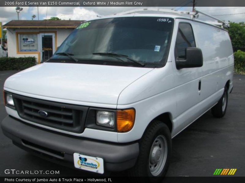 Oxford White / Medium Flint Grey 2006 Ford E Series Van E150 Commercial