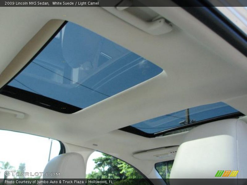 White Suede / Light Camel 2009 Lincoln MKS Sedan