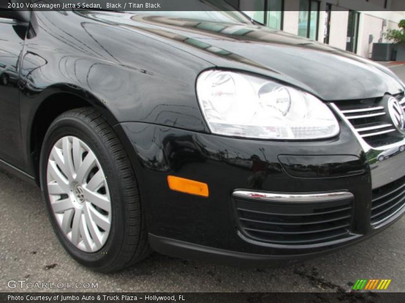 Black / Titan Black 2010 Volkswagen Jetta S Sedan