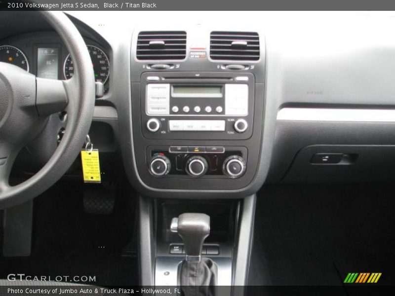 Black / Titan Black 2010 Volkswagen Jetta S Sedan