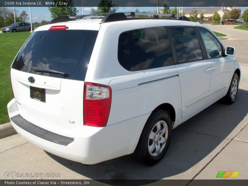 White / Gray 2006 Kia Sedona LX