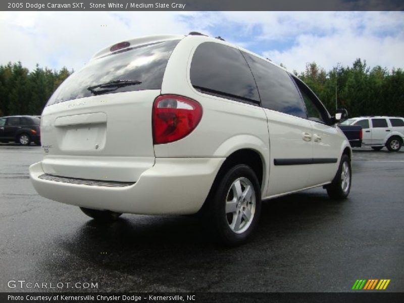 2005 Caravan SXT Stone White