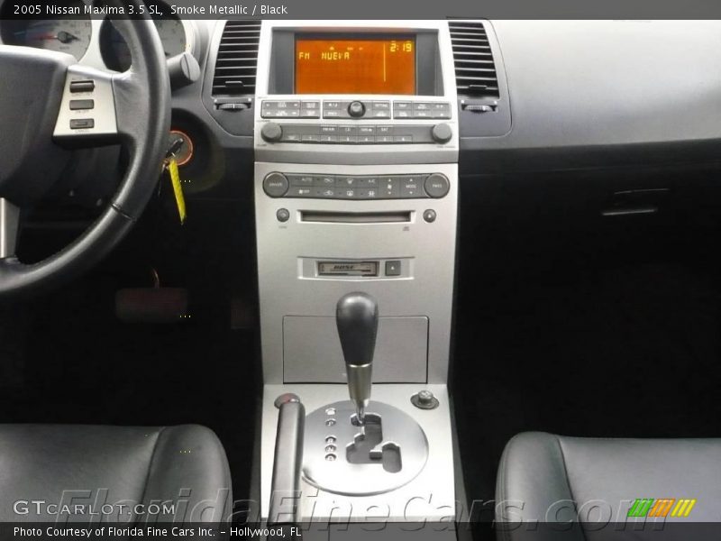 Smoke Metallic / Black 2005 Nissan Maxima 3.5 SL