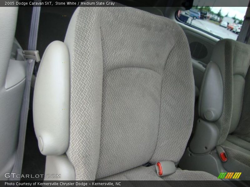 Stone White / Medium Slate Gray 2005 Dodge Caravan SXT