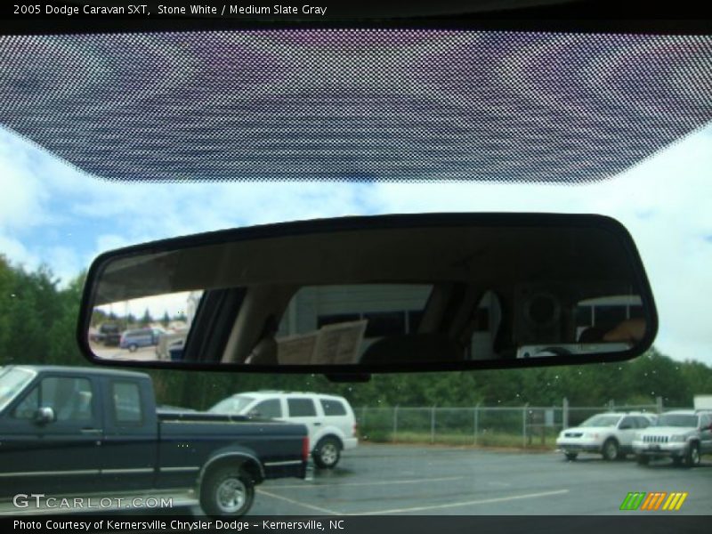 Stone White / Medium Slate Gray 2005 Dodge Caravan SXT