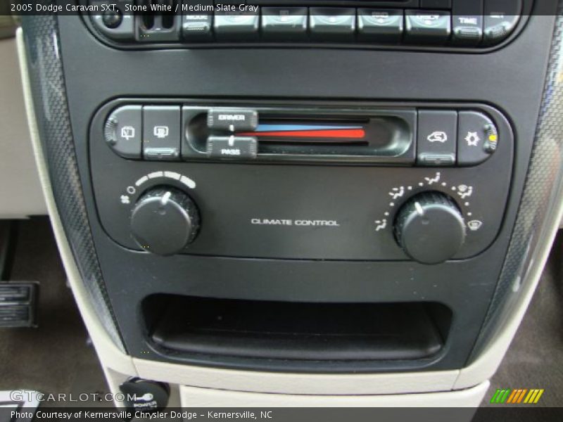Stone White / Medium Slate Gray 2005 Dodge Caravan SXT