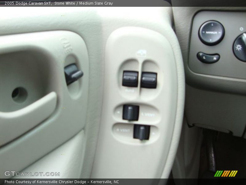 Stone White / Medium Slate Gray 2005 Dodge Caravan SXT