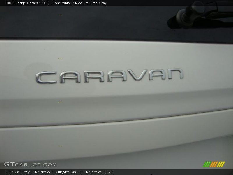  2005 Caravan SXT Logo