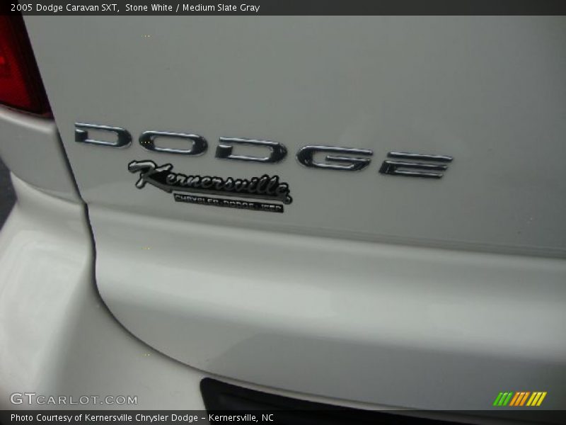 Stone White / Medium Slate Gray 2005 Dodge Caravan SXT