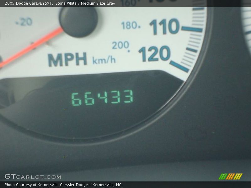 Stone White / Medium Slate Gray 2005 Dodge Caravan SXT