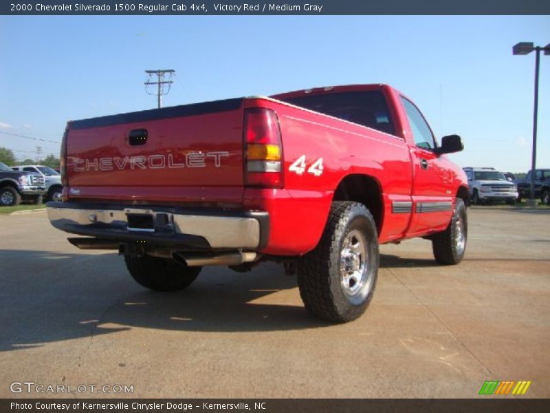 Victory Red / Medium Gray 2000 Chevrolet Silverado 1500 Regular Cab 4x4