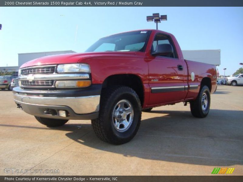 Victory Red / Medium Gray 2000 Chevrolet Silverado 1500 Regular Cab 4x4