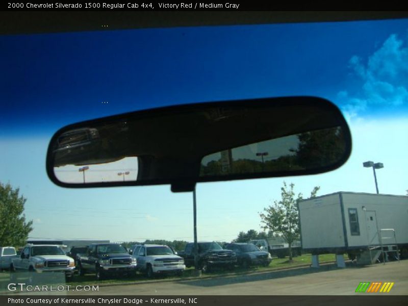 Victory Red / Medium Gray 2000 Chevrolet Silverado 1500 Regular Cab 4x4