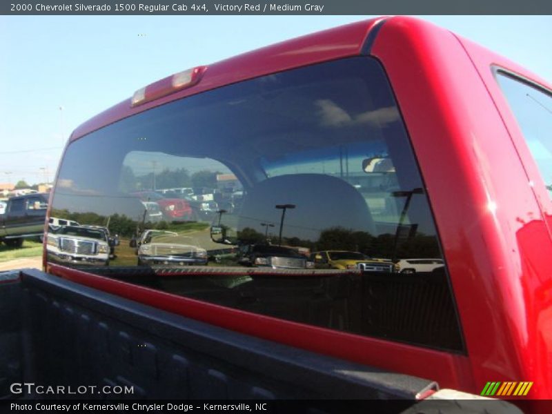 Victory Red / Medium Gray 2000 Chevrolet Silverado 1500 Regular Cab 4x4