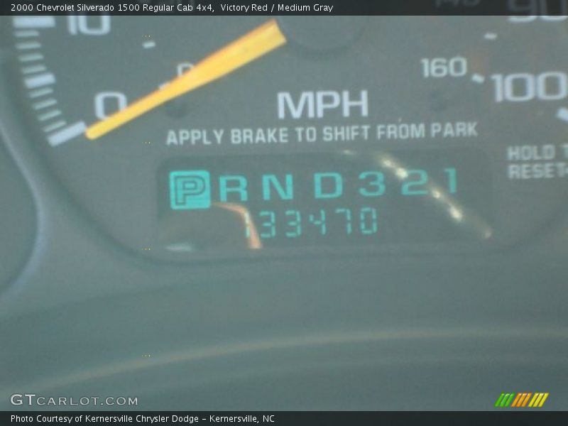 Victory Red / Medium Gray 2000 Chevrolet Silverado 1500 Regular Cab 4x4