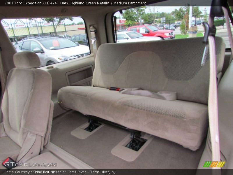 Dark Highland Green Metallic / Medium Parchment 2001 Ford Expedition XLT 4x4