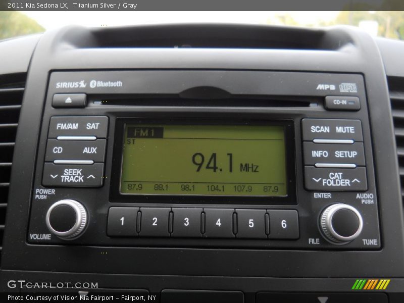 Titanium Silver / Gray 2011 Kia Sedona LX