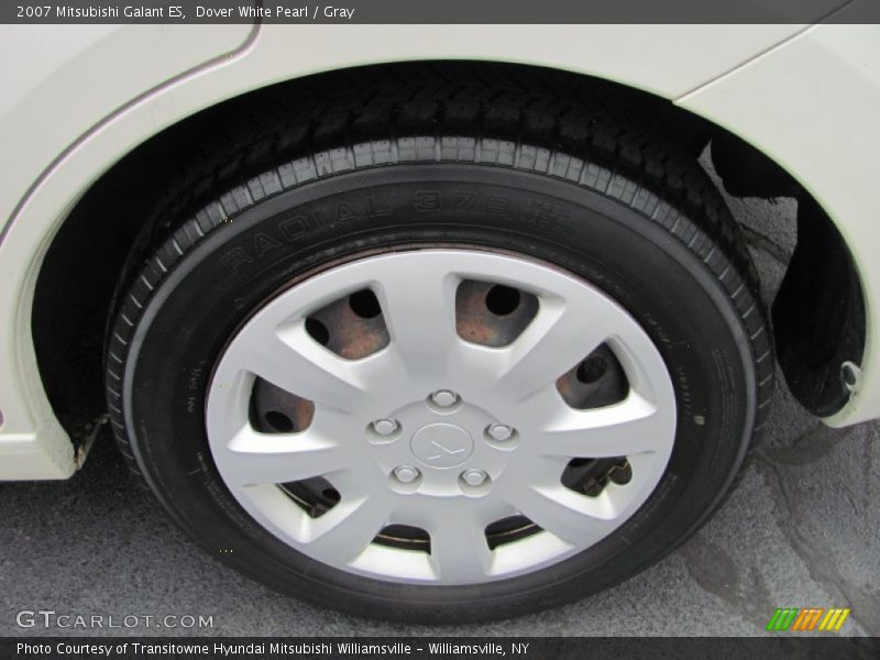 Dover White Pearl / Gray 2007 Mitsubishi Galant ES