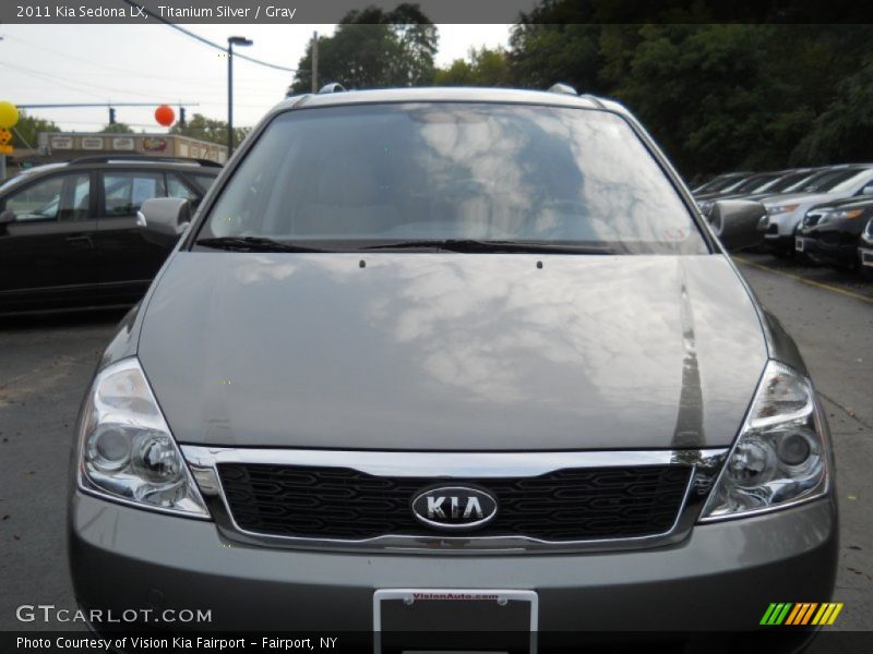 Titanium Silver / Gray 2011 Kia Sedona LX