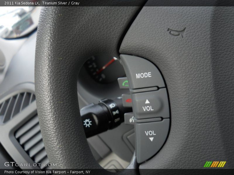 Titanium Silver / Gray 2011 Kia Sedona LX