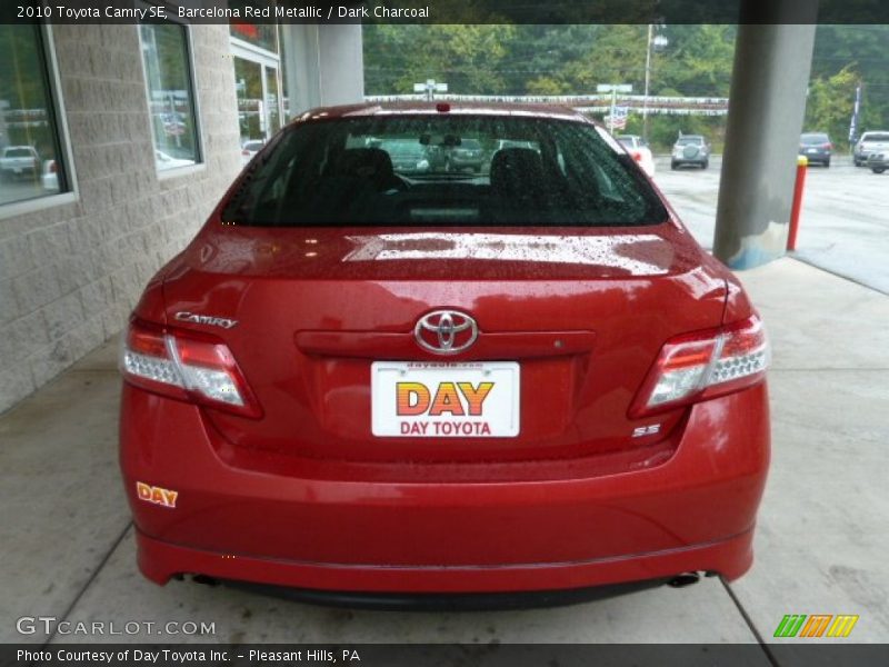 Barcelona Red Metallic / Dark Charcoal 2010 Toyota Camry SE