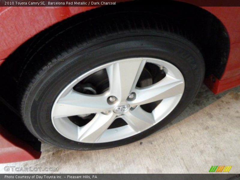 Barcelona Red Metallic / Dark Charcoal 2010 Toyota Camry SE