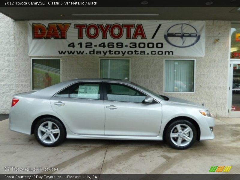 Classic Silver Metallic / Black 2012 Toyota Camry SE