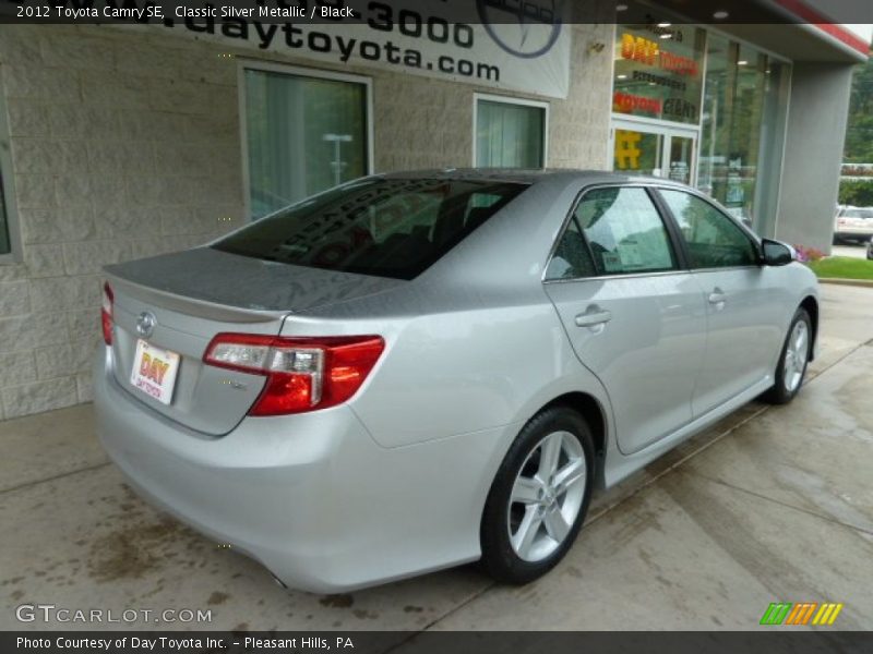 Classic Silver Metallic / Black 2012 Toyota Camry SE