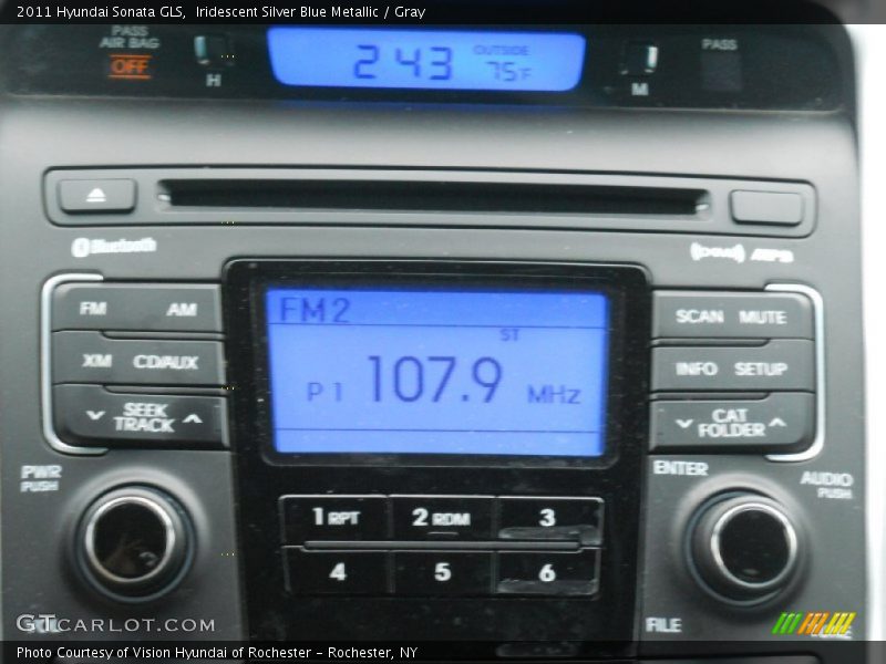 Iridescent Silver Blue Metallic / Gray 2011 Hyundai Sonata GLS