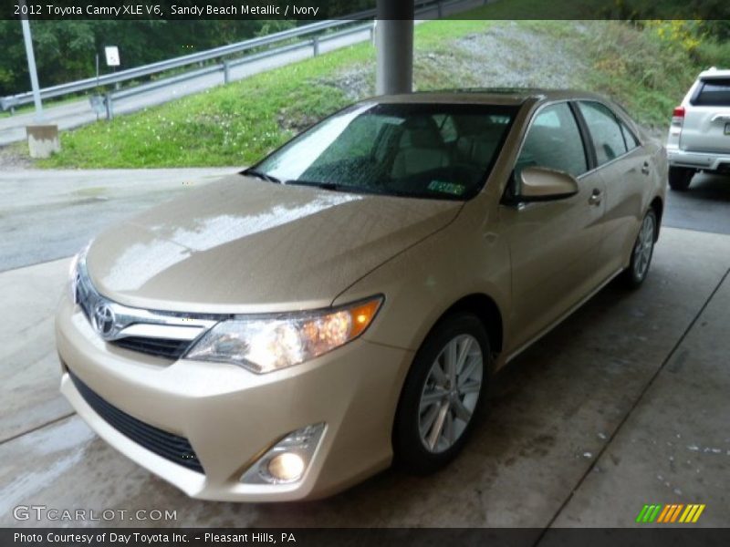 Sandy Beach Metallic / Ivory 2012 Toyota Camry XLE V6