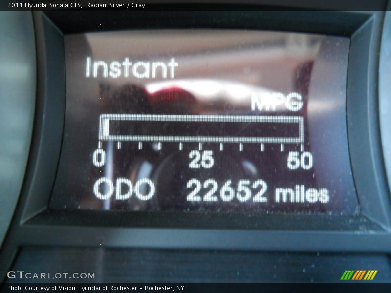 Radiant Silver / Gray 2011 Hyundai Sonata GLS