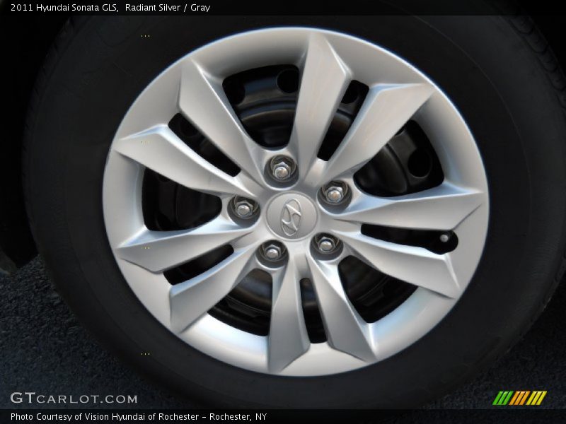 Radiant Silver / Gray 2011 Hyundai Sonata GLS
