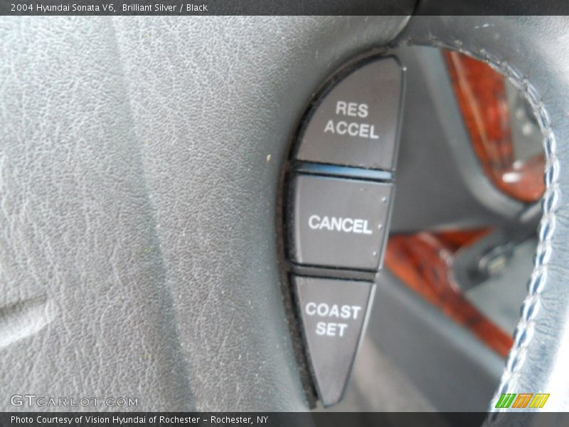 Brilliant Silver / Black 2004 Hyundai Sonata V6