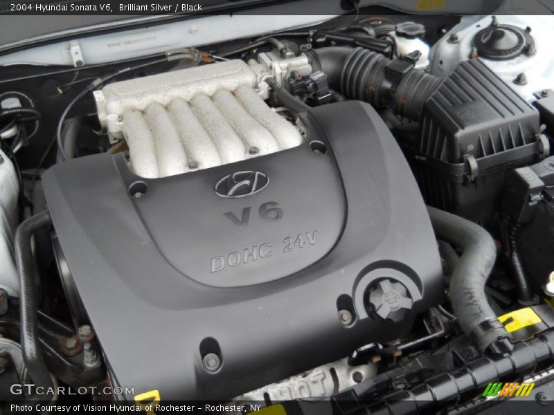 Brilliant Silver / Black 2004 Hyundai Sonata V6