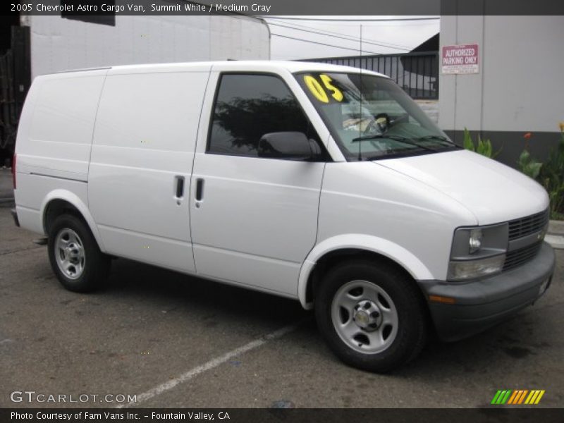 Summit White / Medium Gray 2005 Chevrolet Astro Cargo Van