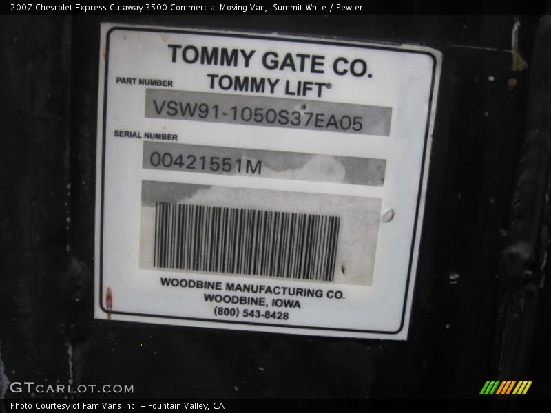 Summit White / Pewter 2007 Chevrolet Express Cutaway 3500 Commercial Moving Van