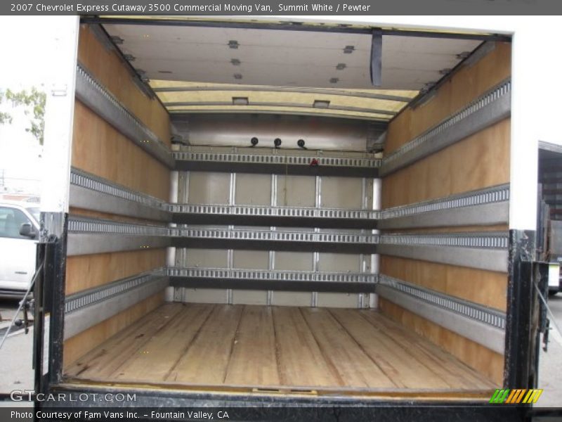 Summit White / Pewter 2007 Chevrolet Express Cutaway 3500 Commercial Moving Van
