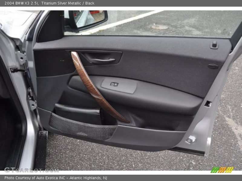 Titanium Silver Metallic / Black 2004 BMW X3 2.5i