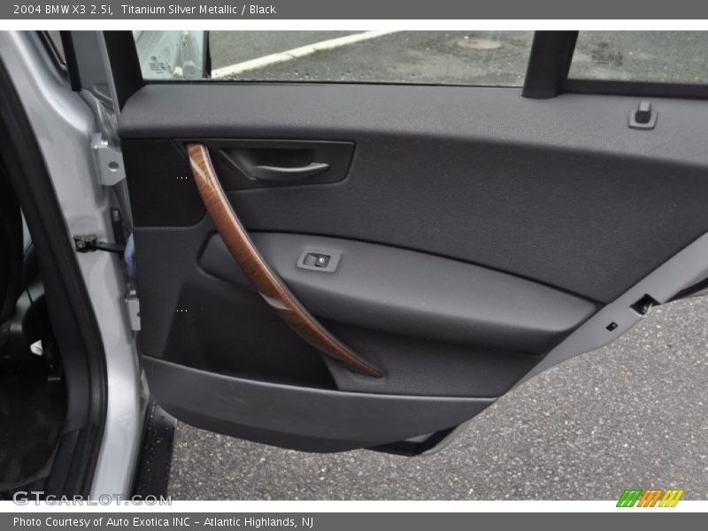 Titanium Silver Metallic / Black 2004 BMW X3 2.5i