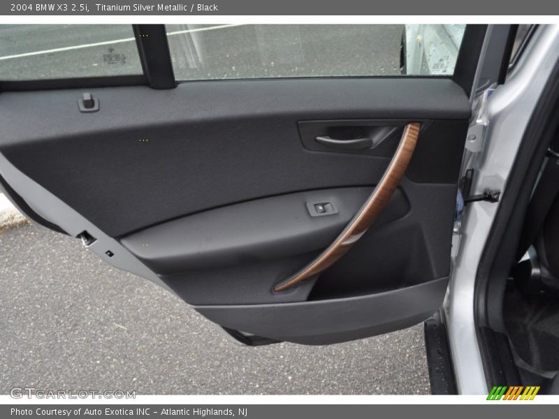Titanium Silver Metallic / Black 2004 BMW X3 2.5i