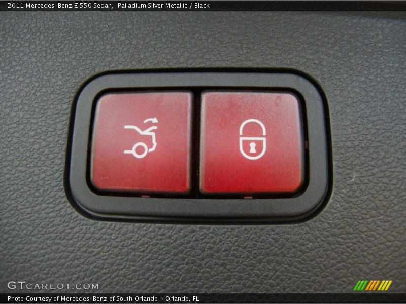 Palladium Silver Metallic / Black 2011 Mercedes-Benz E 550 Sedan