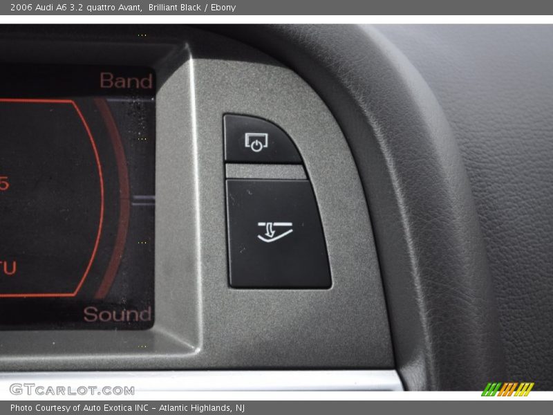 Controls of 2006 A6 3.2 quattro Avant