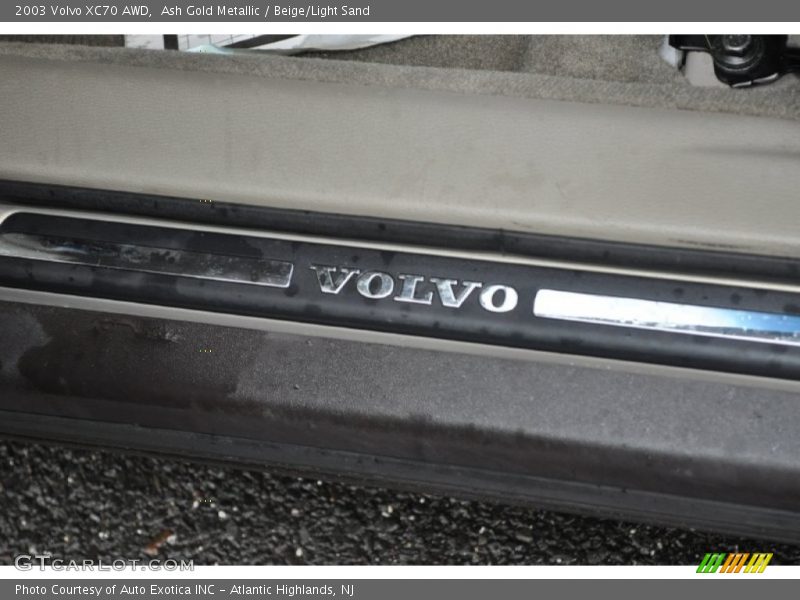 Ash Gold Metallic / Beige/Light Sand 2003 Volvo XC70 AWD
