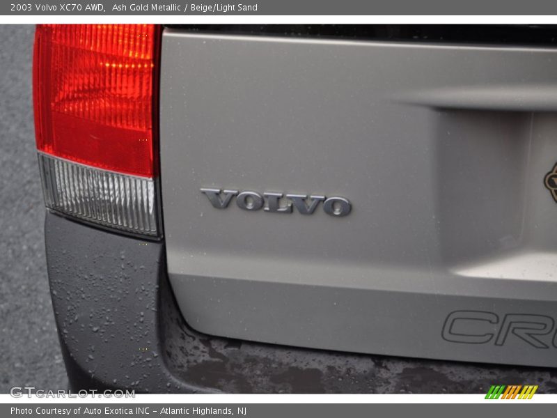 Ash Gold Metallic / Beige/Light Sand 2003 Volvo XC70 AWD