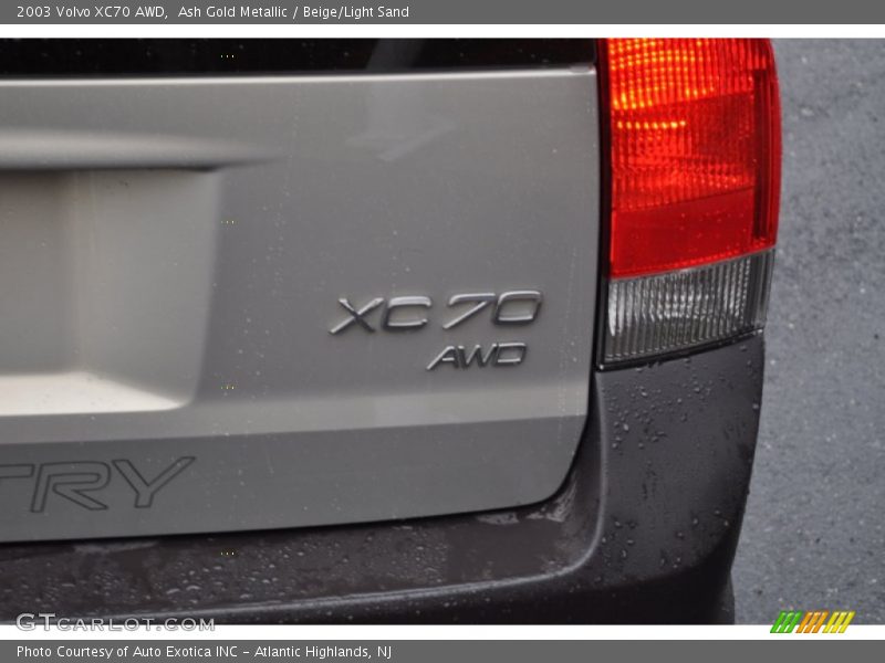  2003 XC70 AWD Logo