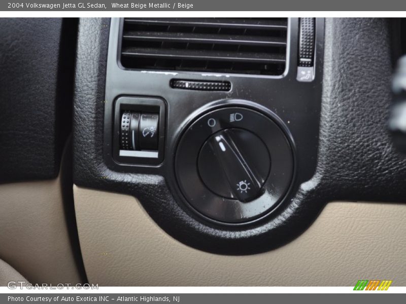 Controls of 2004 Jetta GL Sedan